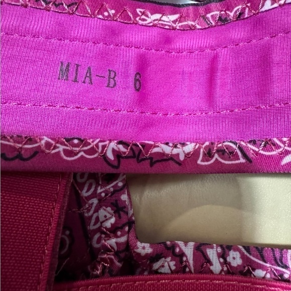 Fuchsia Paisley Platform Sandal Velcro Ankle Strap Open Toe women’s 6 Pazzle MIA - Picture 6 of 16